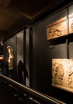 Fondation Martin Bodmer, vue sur les murs de l'exposition