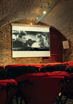 Salle de cinéma de la Maison du diable