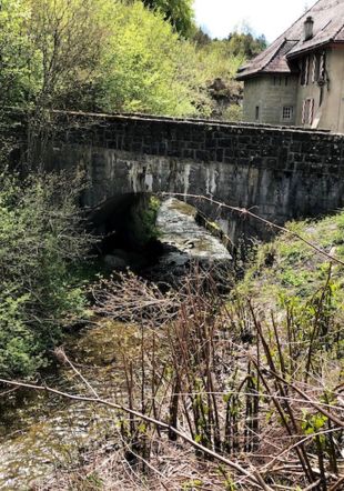 Pont en pierre de l'Abbaye de Montheron