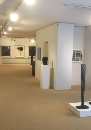 vue de l'exposition "artistes de la galerie"