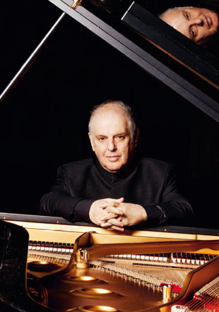Daniel Barenboim, piano