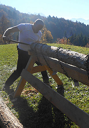 Bournelier perçant un tuyau de saumoduc