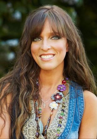 Lynda Lemay