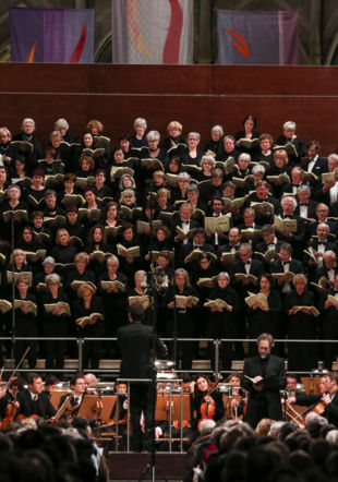 Le Choeur Bach, l'Ensemble Post-Scriptum et l'Orchestre de Chambre de Lausanne, sous la direction de Romain MAYOR