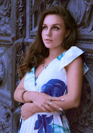 Ekaterina Shelehova 