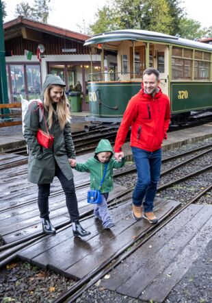 En famille aux musées LookaPhotographe En famille aux musées LookaPhotographe