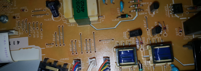 Carte électronique d'un objet en réparation Carte électronique d'un objet en réparation