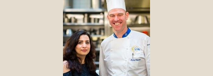 Jenan Hamza, cuisinière syrienne, et Michael Coquelle, Chef à l'Hôtel d'Angleterre Antoine Tardy Jenan Hamza, cuisinière syrienne, et Michael Coquelle, Chef à l'Hôtel d'Angleterre Antoine Tardy