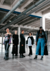un grouppe de femmes Le Kabuki
